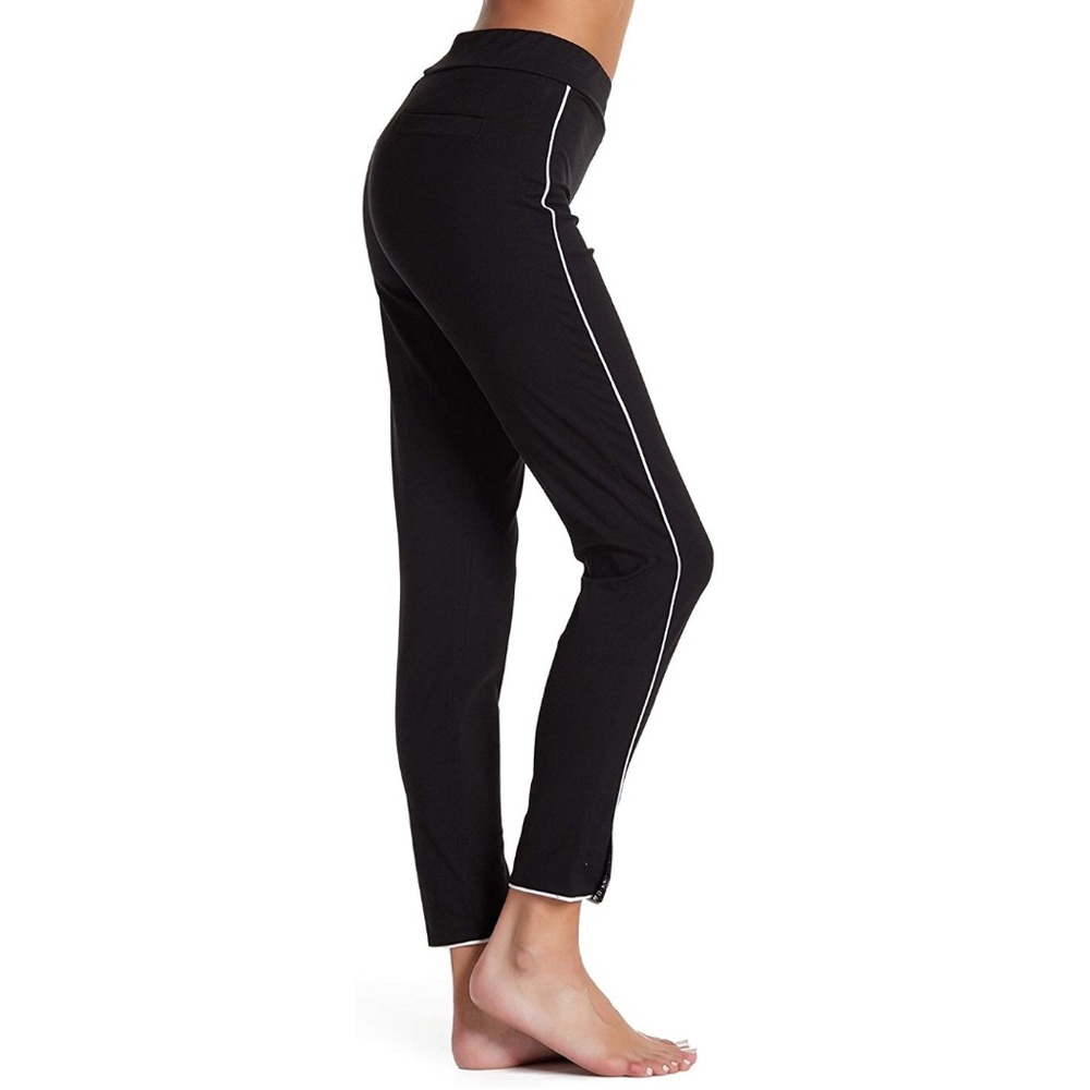 ✨3/15✨ EUC Hue Black Skimmer Leggings w/Piping